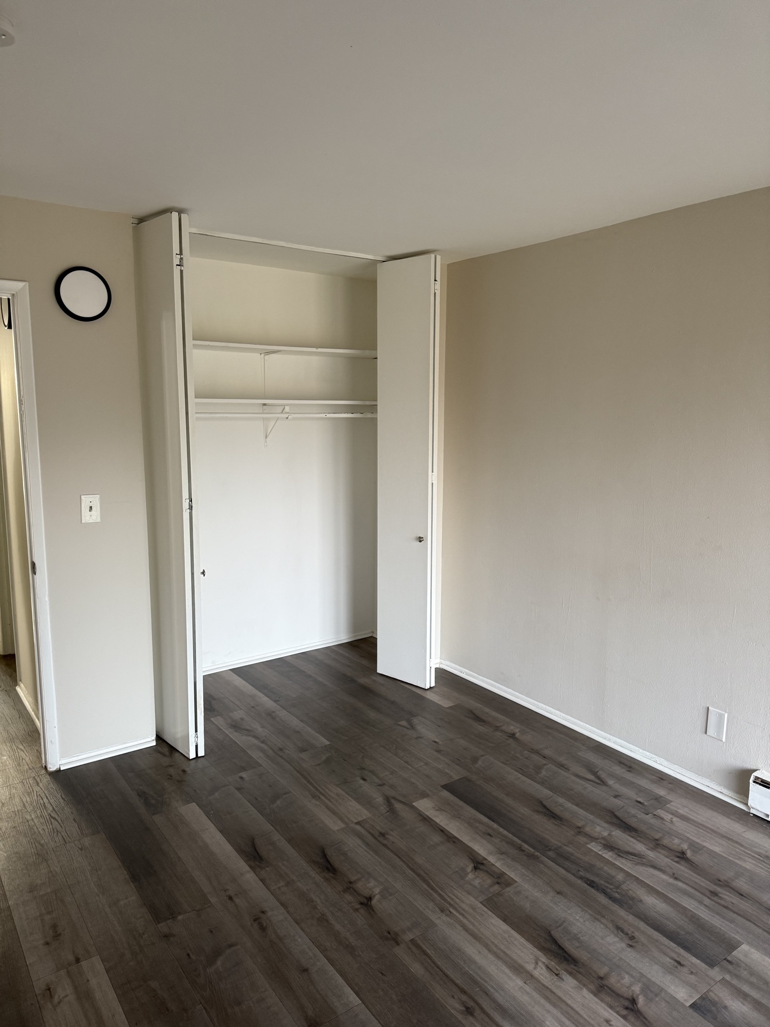 1 Bedroom at 305 N. Robinson Circle