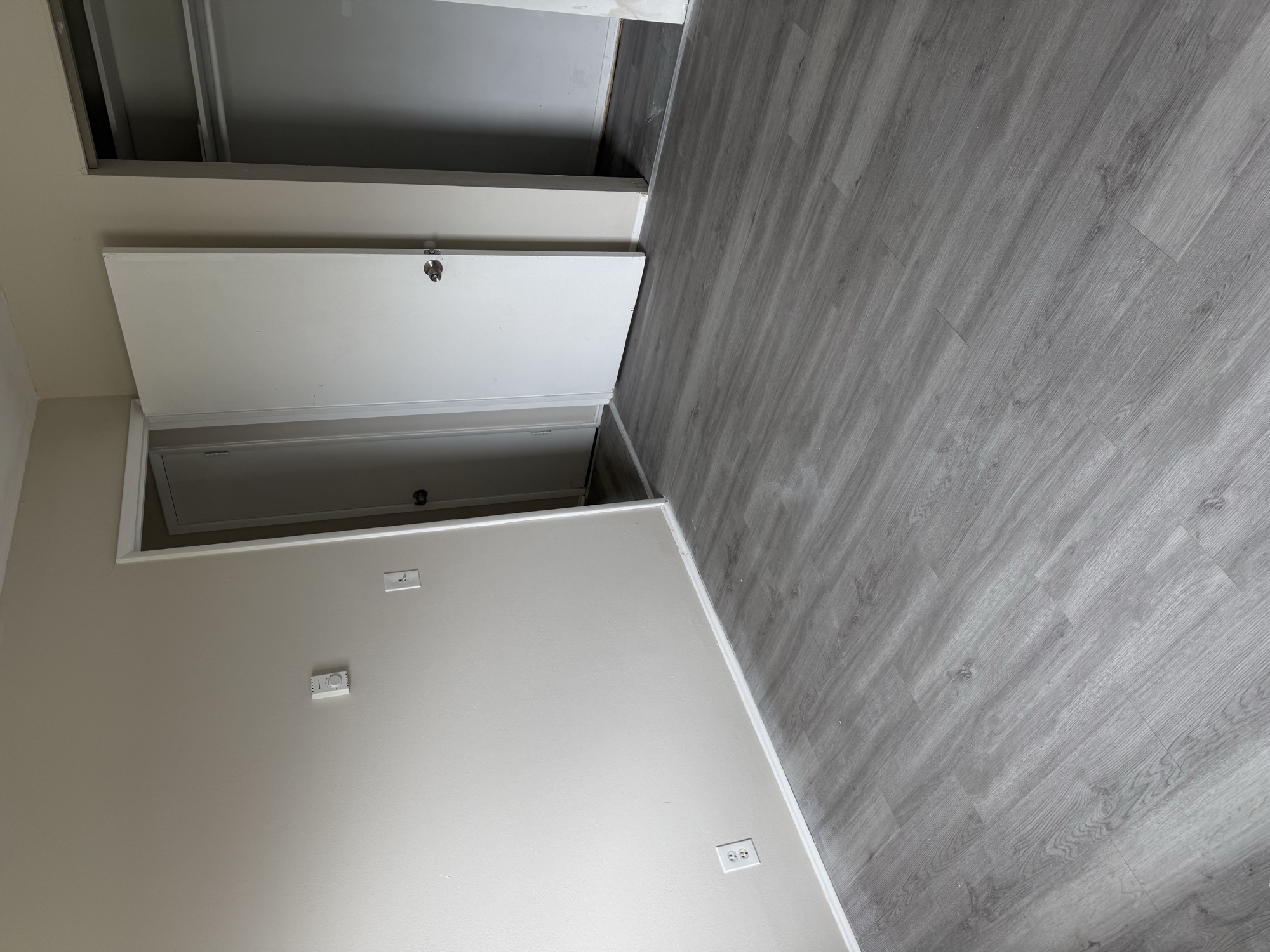 2 Bedroom at 305 N. Robinson Circle