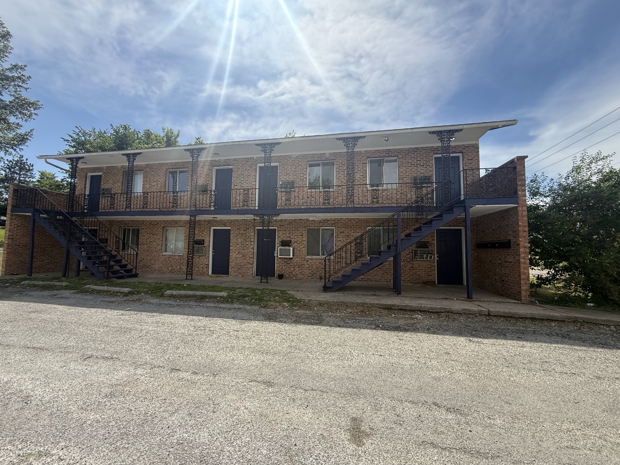 1 Bedroom at 313 E. Mill St