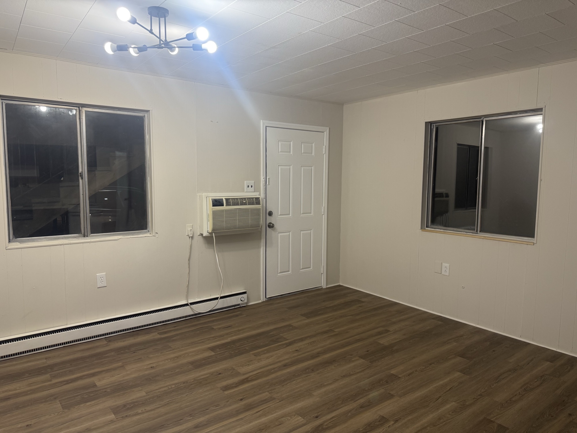 1 Bedroom at 313 E. Mill St