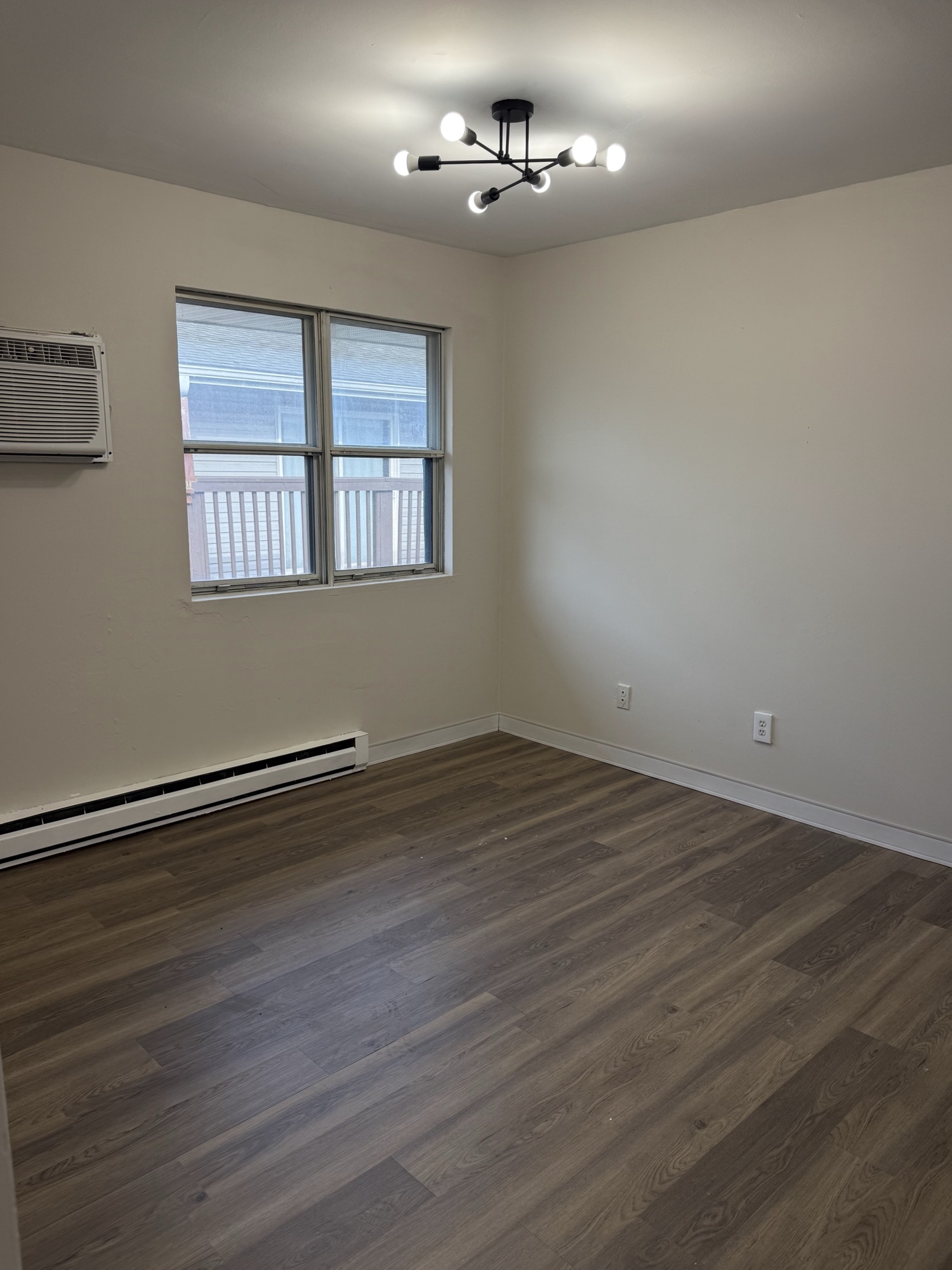 2 Bedroom at 516 S. Poplar St