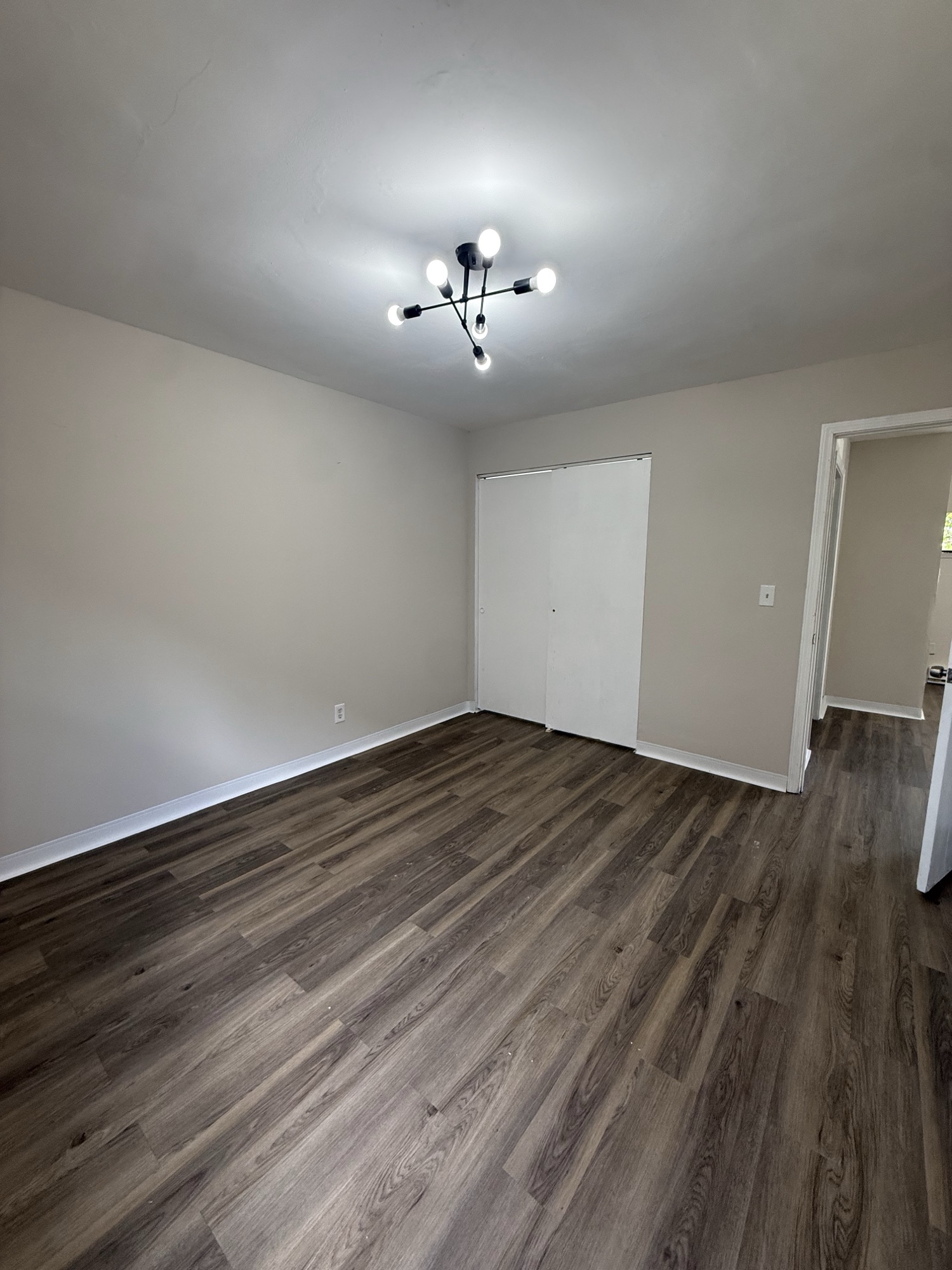 2 Bedroom at 516 S. Poplar St